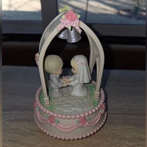Precious Moments Enesco Wedding Music Box Cake Topper
